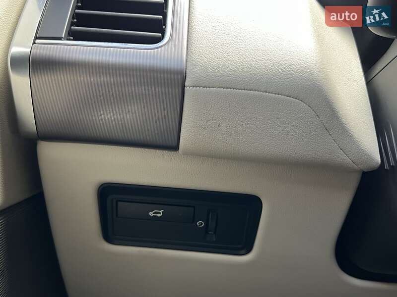 Внедорожник / Кроссовер Land Rover Range Rover Sport 2013 в Львове