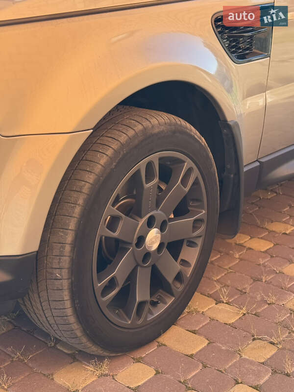 Внедорожник / Кроссовер Land Rover Range Rover Sport 2010 в Радомышле