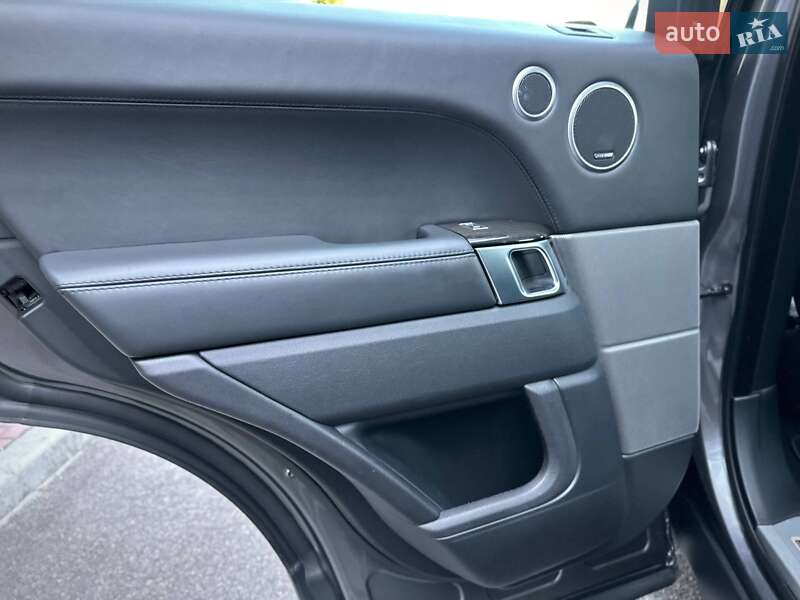 Внедорожник / Кроссовер Land Rover Range Rover Sport 2017 в Киеве фото 57 Внедорожник / Кроссовер Land Rover Range Rover Sport 2017 в Киеве