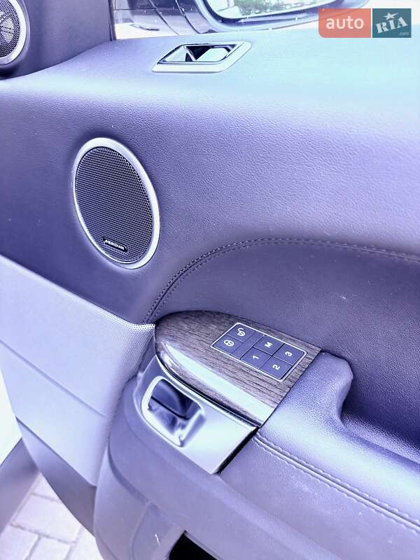 Внедорожник / Кроссовер Land Rover Range Rover Sport 2018 в Киеве фото 35 Внедорожник / Кроссовер Land Rover Range Rover Sport 2018 в Киеве