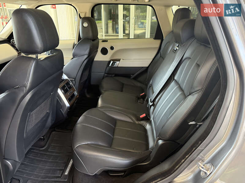 Внедорожник / Кроссовер Land Rover Range Rover Sport 2015 в Черновцах