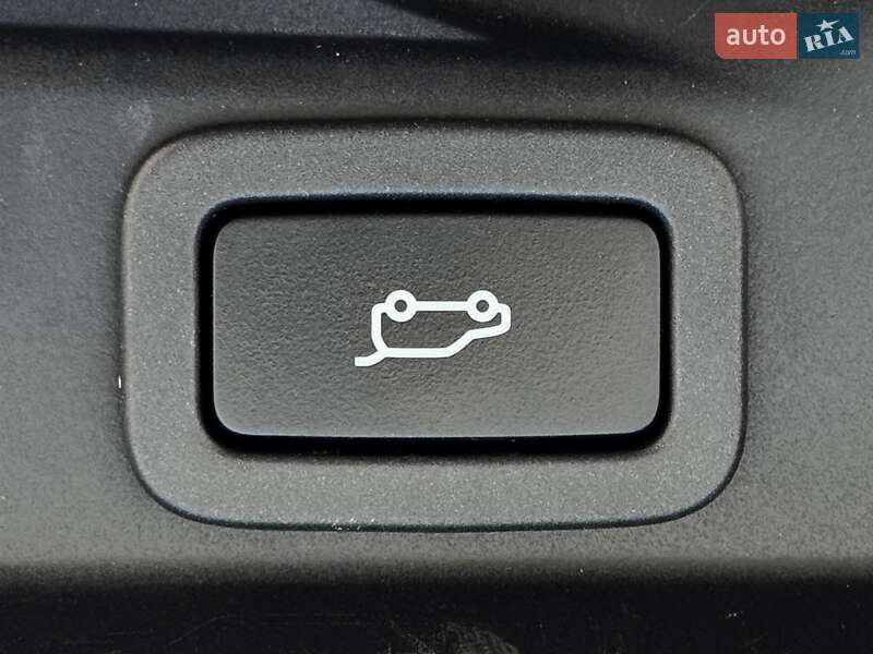 Позашляховик / Кросовер Land Rover Range Rover Sport 2019 в Дніпрі