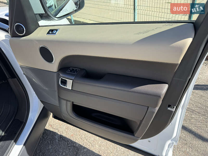 Внедорожник / Кроссовер Land Rover Range Rover Sport 2018 в Киеве фото 41 Внедорожник / Кроссовер Land Rover Range Rover Sport 2018 в Киеве