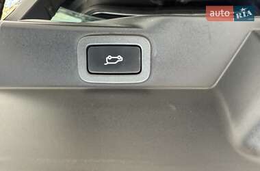 Внедорожник / Кроссовер Land Rover Range Rover Sport 2013 в 