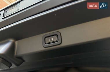 Внедорожник / Кроссовер Land Rover Range Rover Sport 2022 в  фото 74 Внедорожник / Кроссовер Land Rover Range Rover Sport 2022 в