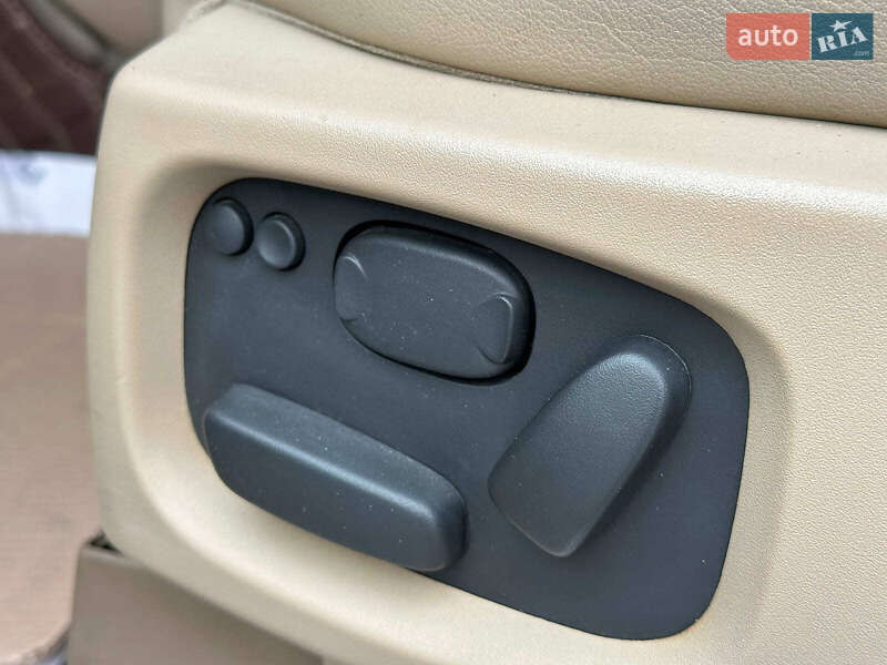 Внедорожник / Кроссовер Land Rover Range Rover Sport 2010 в Одессе