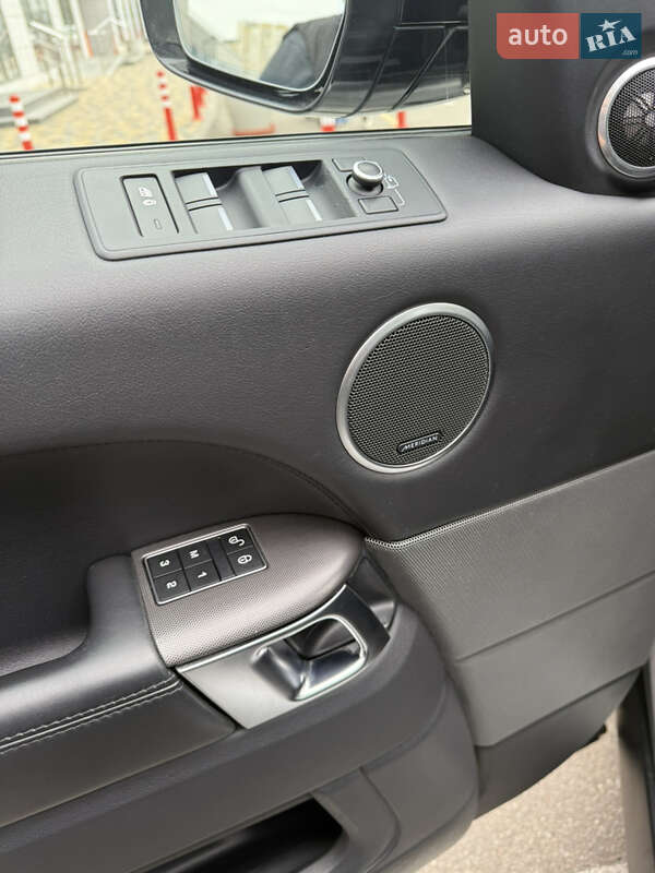 Внедорожник / Кроссовер Land Rover Range Rover Sport 2016 в Киеве