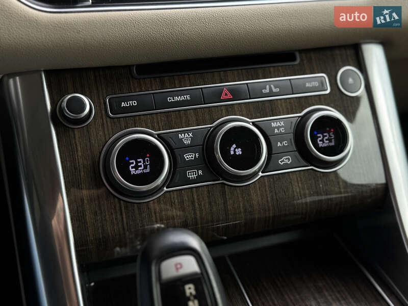 Позашляховик / Кросовер Land Rover Range Rover Sport 2016 в Києві