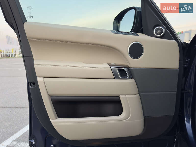 Внедорожник / Кроссовер Land Rover Range Rover Sport 2016 в Киеве