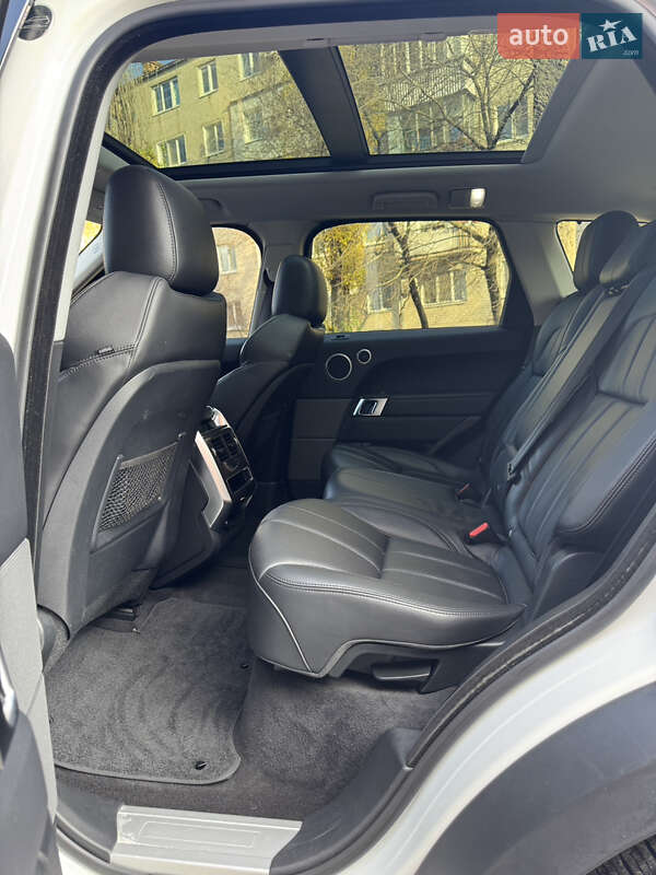 Внедорожник / Кроссовер Land Rover Range Rover Sport 2016 в Днепре