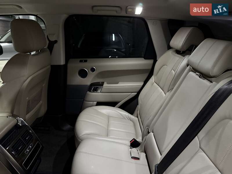 Внедорожник / Кроссовер Land Rover Range Rover Sport 2016 в Киеве