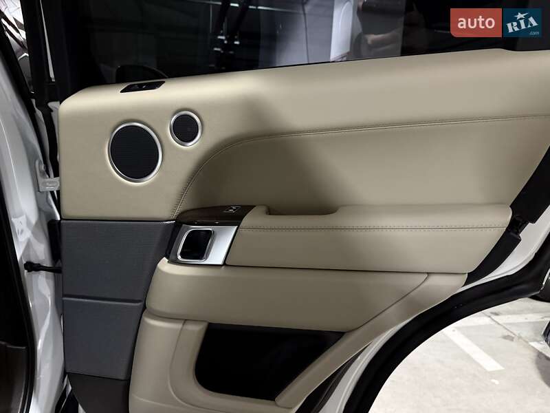 Внедорожник / Кроссовер Land Rover Range Rover Sport 2016 в Киеве