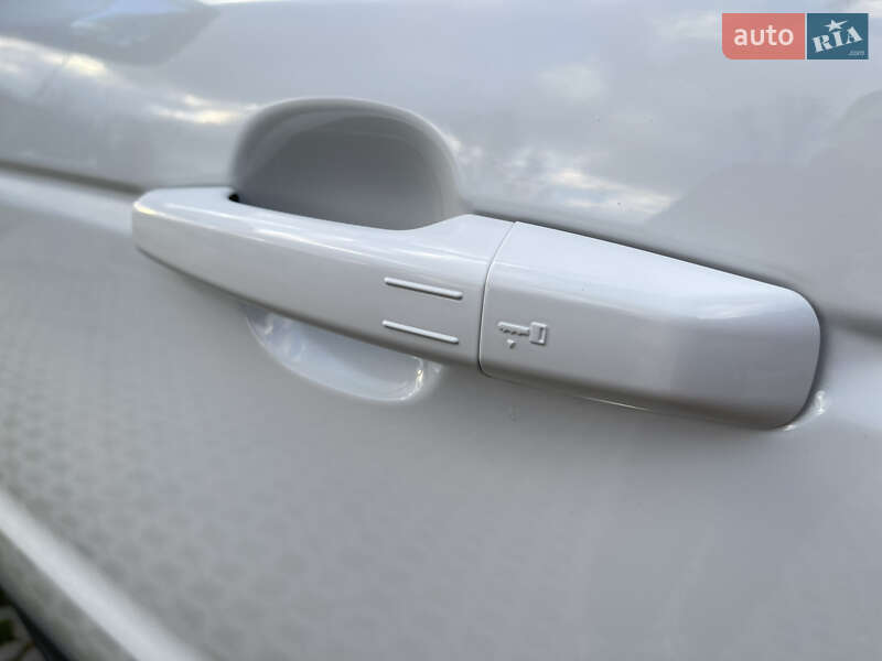 Внедорожник / Кроссовер Land Rover Range Rover Sport 2014 в Харькове