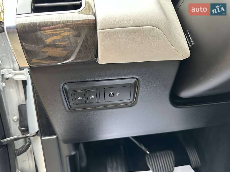 Позашляховик / Кросовер Land Rover Range Rover Sport 2016 в Львові