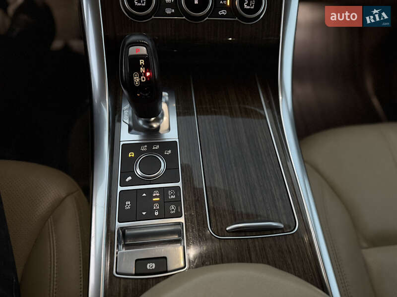 Внедорожник / Кроссовер Land Rover Range Rover Sport 2017 в Киеве фото 15 Внедорожник / Кроссовер Land Rover Range Rover Sport 2017 в Киеве