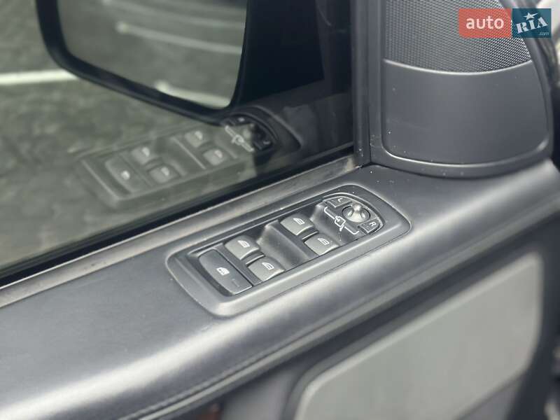 Внедорожник / Кроссовер Land Rover Range Rover Sport 2010 в Дубно