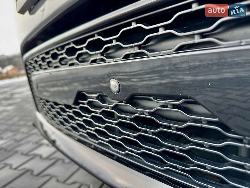 Внедорожник / Кроссовер Land Rover Range Rover Sport 2018 в Черновцах