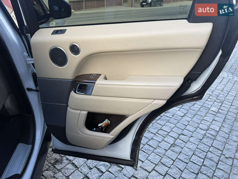 Позашляховик / Кросовер Land Rover Range Rover Sport 2015 в Нижній Апші фото 40 Позашляховик / Кросовер Land Rover Range Rover Sport 2015 в Нижній Апші