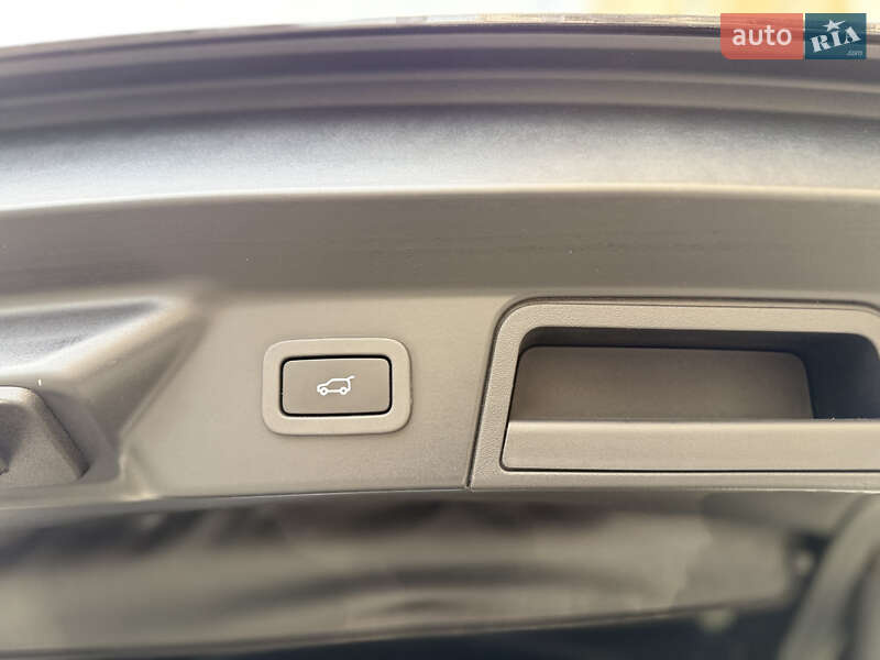 Позашляховик / Кросовер Land Rover Range Rover Velar 2018 в Одесі фото 60 Позашляховик / Кросовер Land Rover Range Rover Velar 2018 в Одесі