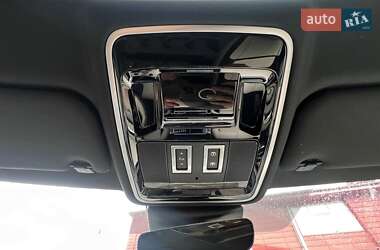 Позашляховик / Кросовер Land Rover Range Rover Velar 2017 в 