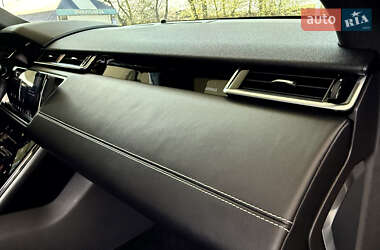 Внедорожник / Кроссовер Land Rover Range Rover Velar 2017 в 