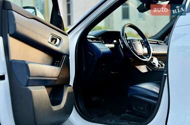 Внедорожник / Кроссовер Land Rover Range Rover Velar 2017 в 