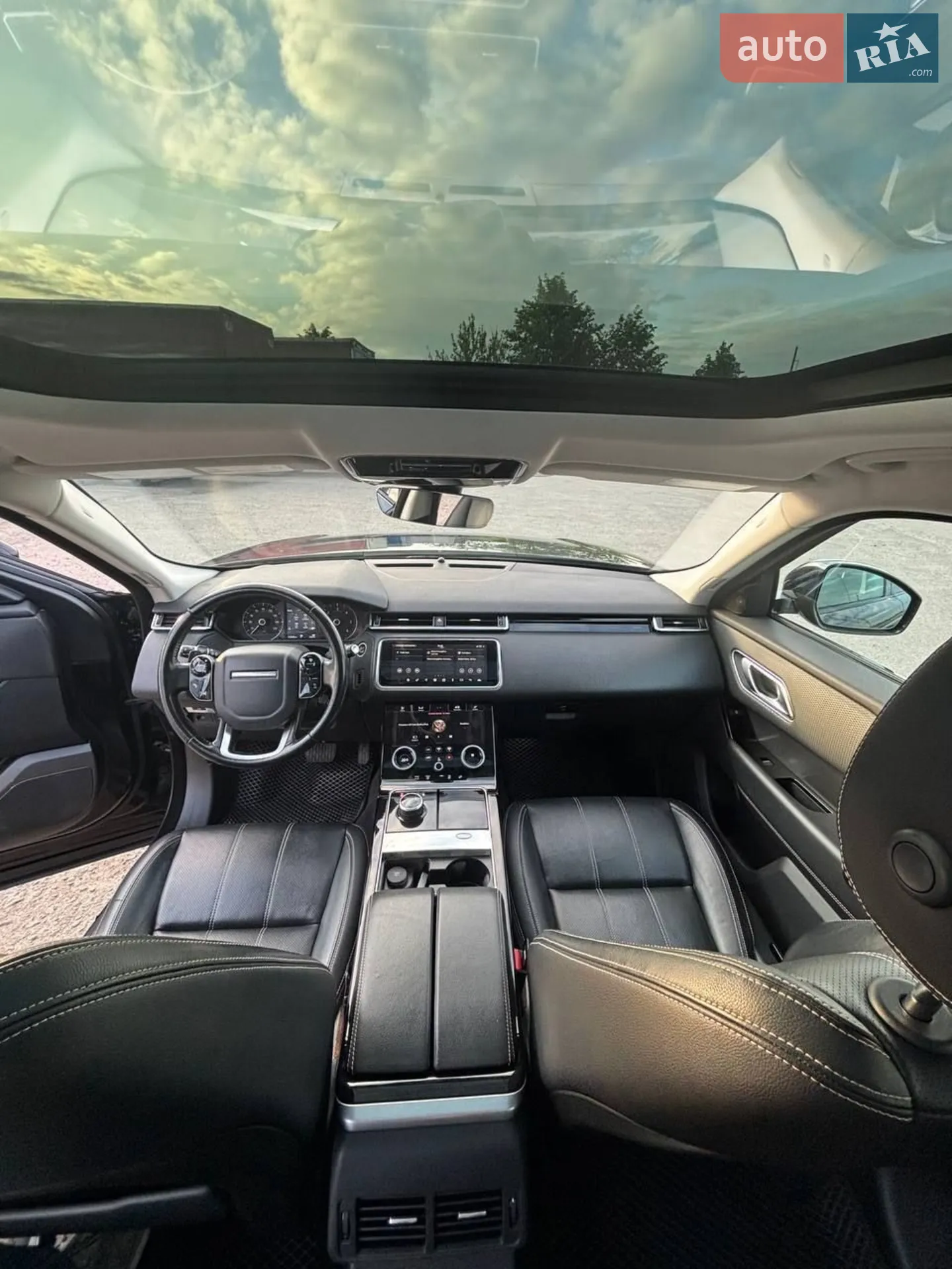 2018 Land Rover Range Rover Velar - мініатюра 25