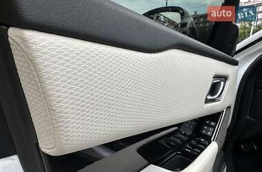 Позашляховик / Кросовер Land Rover Range Rover Velar 2019 в 