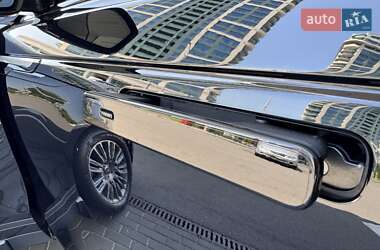 Внедорожник / Кроссовер Land Rover Range Rover Velar 2018 в 