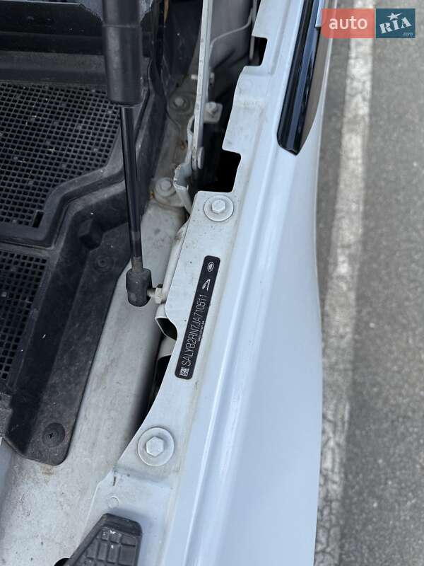 Внедорожник / Кроссовер Land Rover Range Rover Velar 2017 в Киеве фото 14 Внедорожник / Кроссовер Land Rover Range Rover Velar 2017 в Киеве