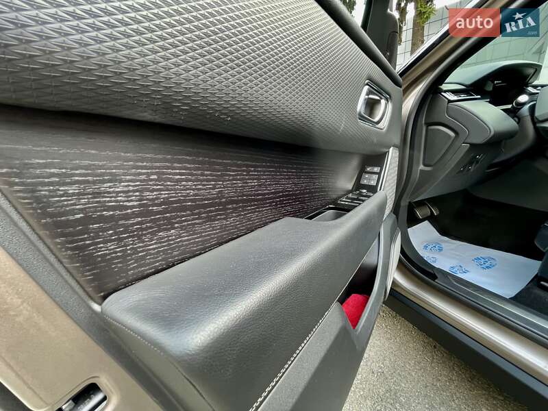 Внедорожник / Кроссовер Land Rover Range Rover Velar 2020 в Киеве