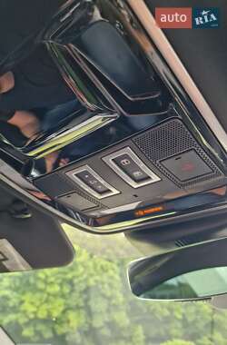 Позашляховик / Кросовер Land Rover Range Rover Velar 2017 в 