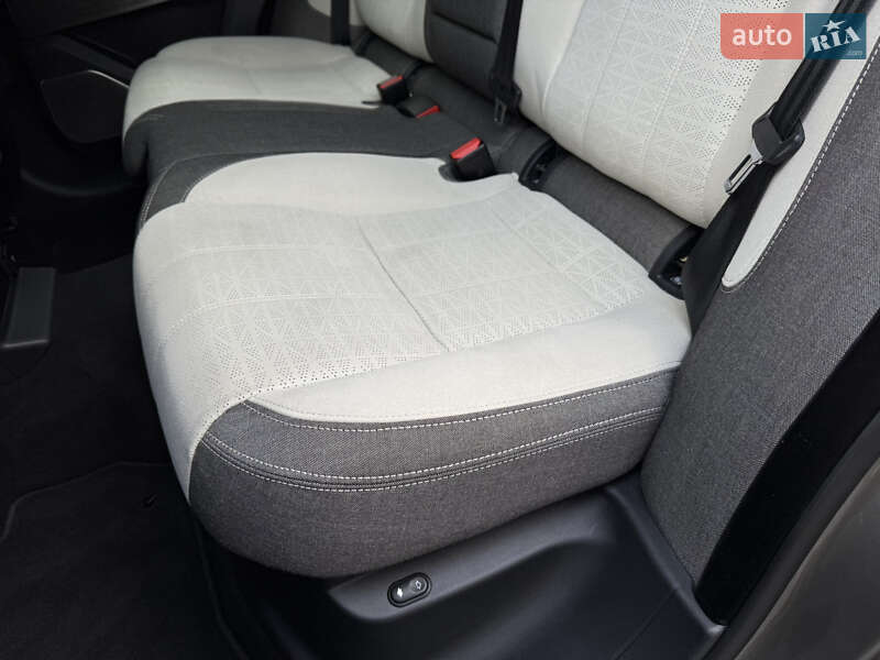 Позашляховик / Кросовер Land Rover Range Rover Velar 2018 в Києві