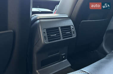 Внедорожник / Кроссовер Land Rover Range Rover Velar 2019 в 