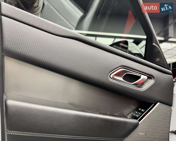 Внедорожник / Кроссовер Land Rover Range Rover Velar 2017 в Киеве