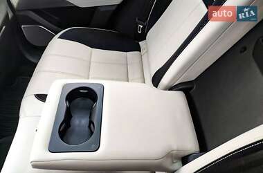 Внедорожник / Кроссовер Land Rover Range Rover Velar 2018 в 