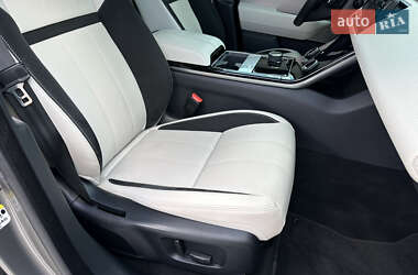 Внедорожник / Кроссовер Land Rover Range Rover Velar 2018 в 