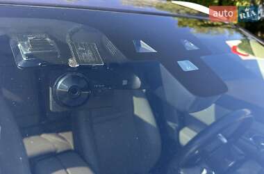 Внедорожник / Кроссовер Land Rover Range Rover Velar 2018 в 