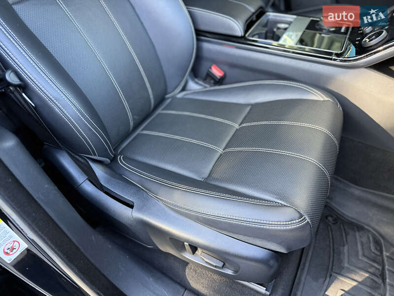 Внедорожник / Кроссовер Land Rover Range Rover Velar 2017 в Львове