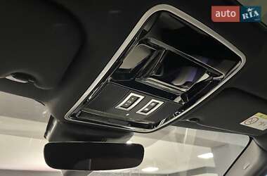 Внедорожник / Кроссовер Land Rover Range Rover Velar 2017 в 