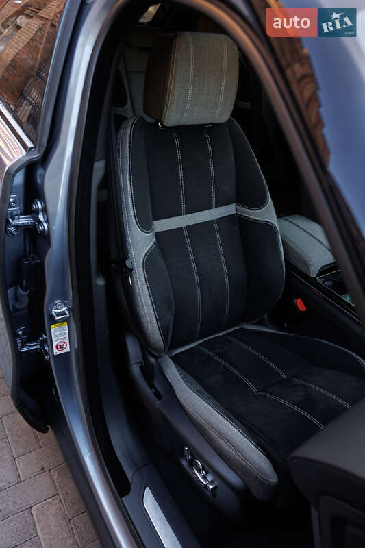 Позашляховик / Кросовер Land Rover Range Rover Velar 2019 в Чернівцях фото 49 Позашляховик / Кросовер Land Rover Range Rover Velar 2019 в Чернівцях