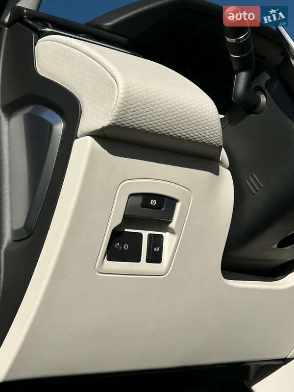 Позашляховик / Кросовер Land Rover Range Rover Velar 2019 в Дніпрі