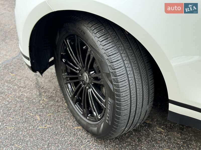 Внедорожник / Кроссовер Land Rover Range Rover Velar 2022 в Киеве