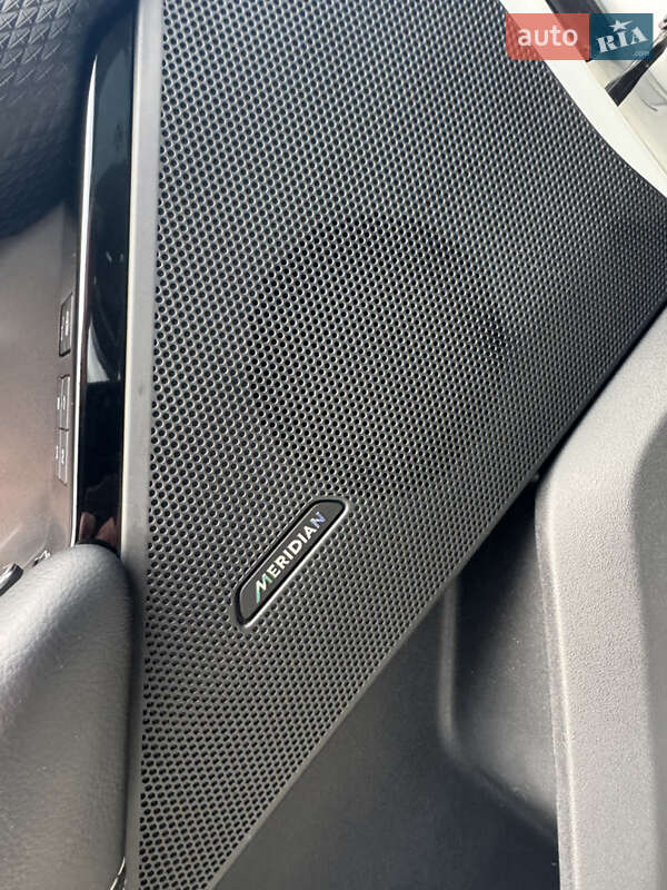 Внедорожник / Кроссовер Land Rover Range Rover Velar 2019 в Киеве фото 30 Внедорожник / Кроссовер Land Rover Range Rover Velar 2019 в Киеве