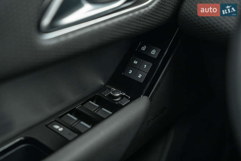Внедорожник / Кроссовер Land Rover Range Rover Velar 2022 в Черновцах