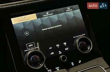 Позашляховик / Кросовер Land Rover Range Rover Velar 2021 в  фото 41 Позашляховик / Кросовер Land Rover Range Rover Velar 2021 в