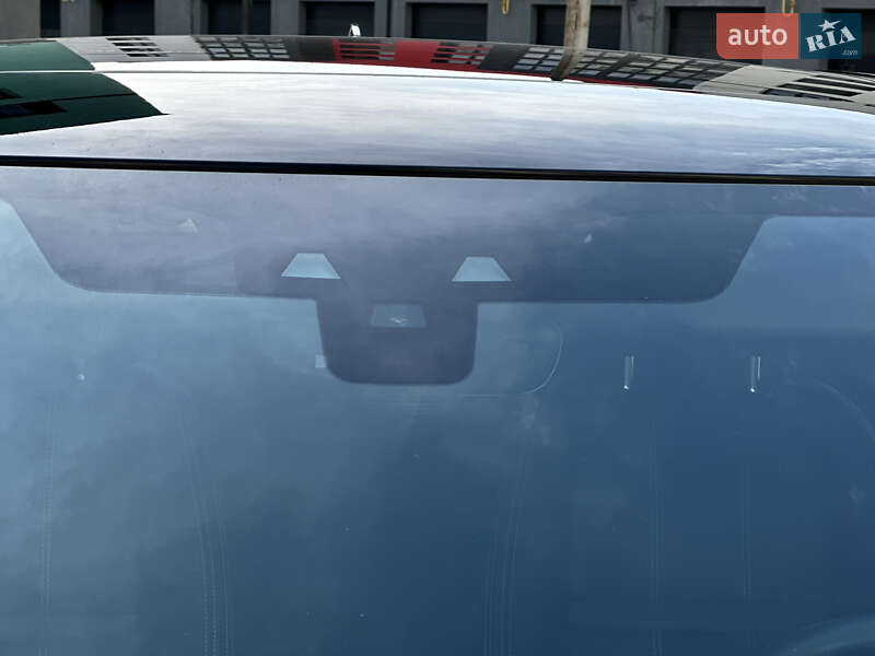 Позашляховик / Кросовер Land Rover Range Rover Velar 2018 в Івано-Франківську