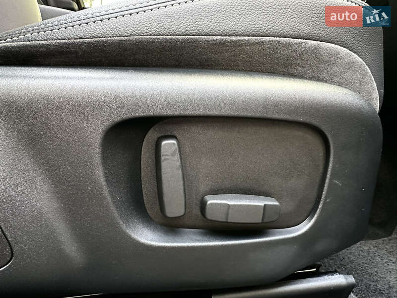 Позашляховик / Кросовер Land Rover Range Rover Velar 2018 в Івано-Франківську