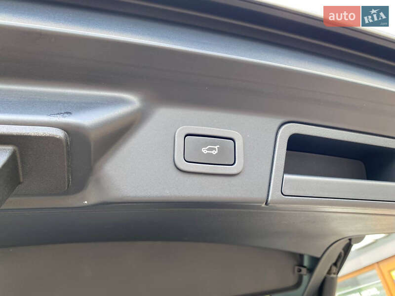 Позашляховик / Кросовер Land Rover Range Rover Velar 2017 в Житомирі