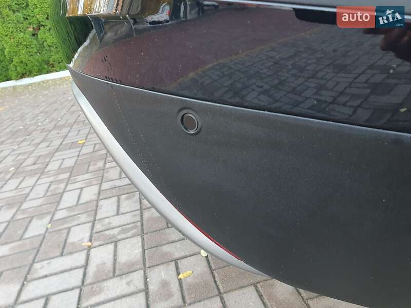 Позашляховик / Кросовер Land Rover Range Rover Velar 2017 в Києві